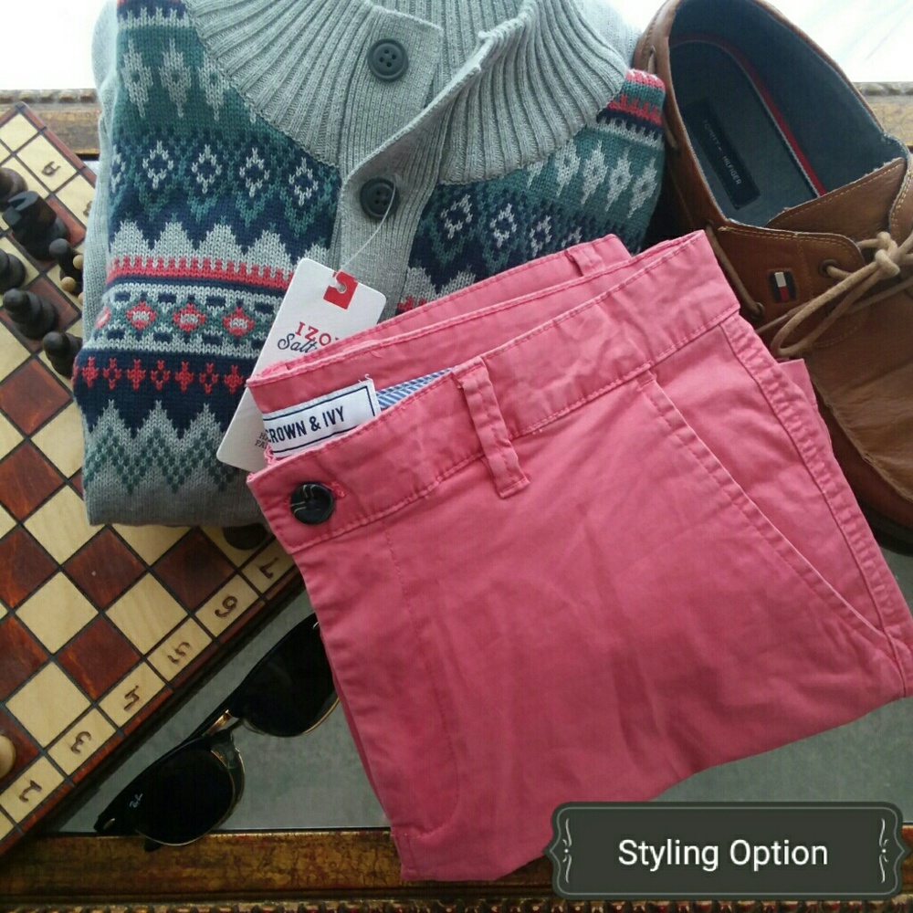 Mens • Crown & Ivy • Khaki/Dress Shorts